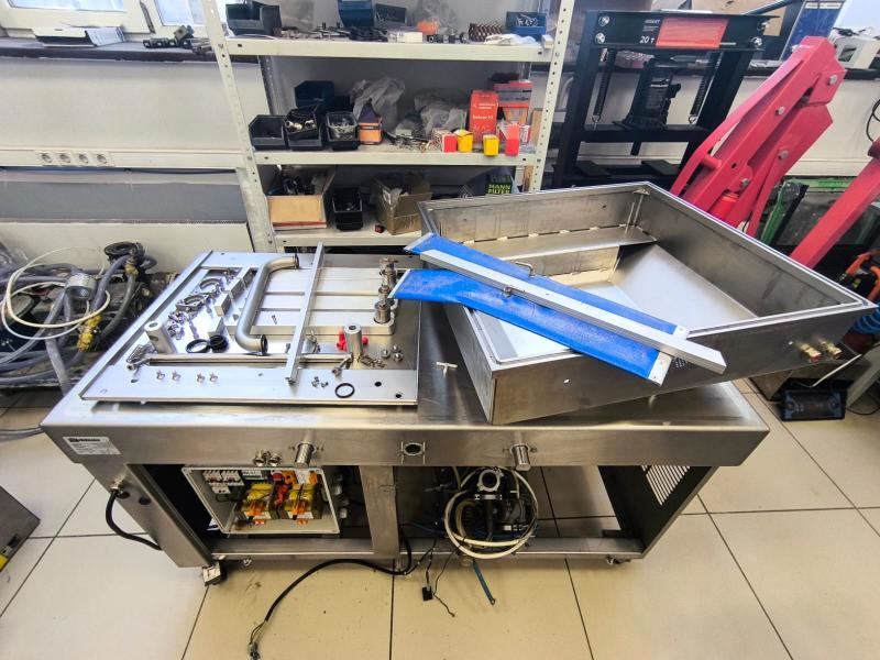 Вакуумный упаковщик Henkelman Polar 2-5 на обслуживании и ремонте